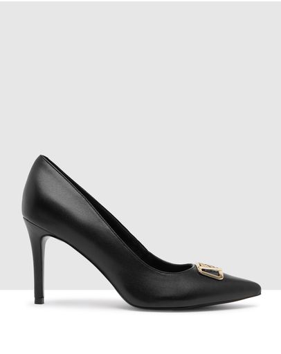 BLACK 001