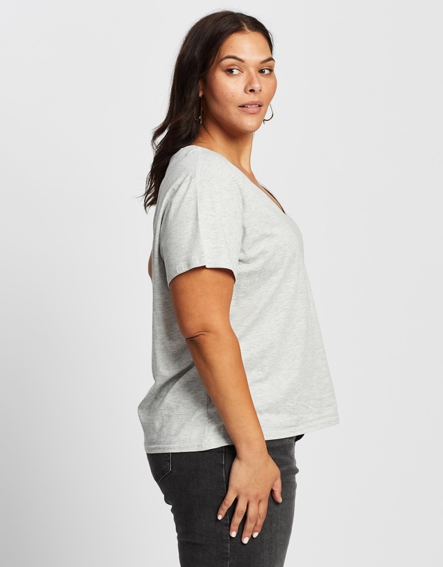 Atmos&Here Curvy - Organic Cotton V-Neck Tee