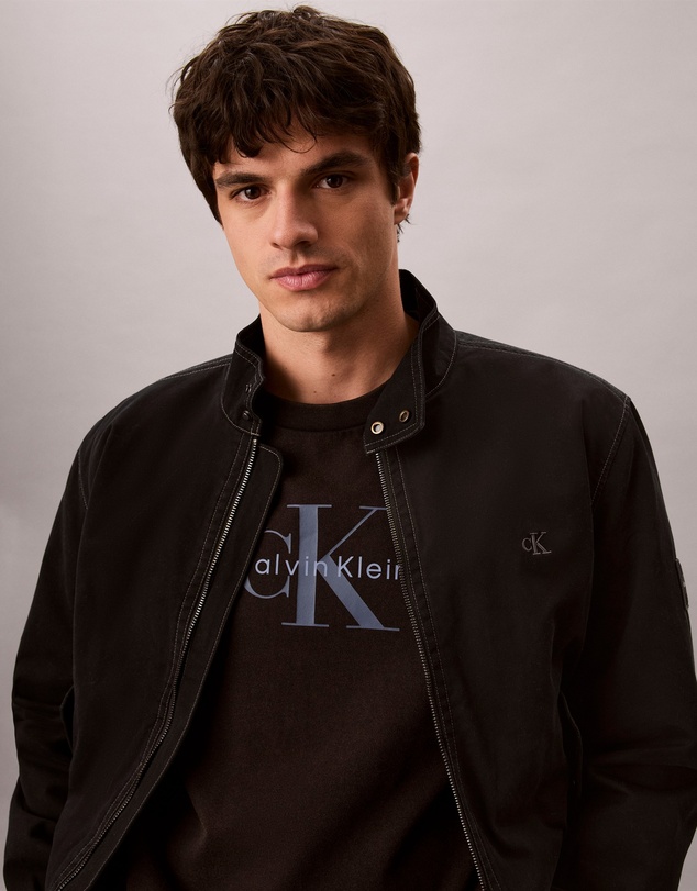 Calvin Klein Jeans - Acid Wash Monologo Graphic Relaxed T-Shirt