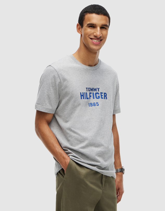 Tommy Hilfiger - Contrast Logo Crew Neck Jersey T-Shirt