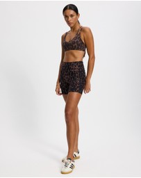 adidas Sportswear - Seasonal Essentials Leopard Print Biker Shorts With 3-Stripes