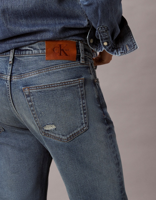 Calvin Klein Jeans - Standard Straight Fit Jeans