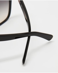 Longchamp - LO696S