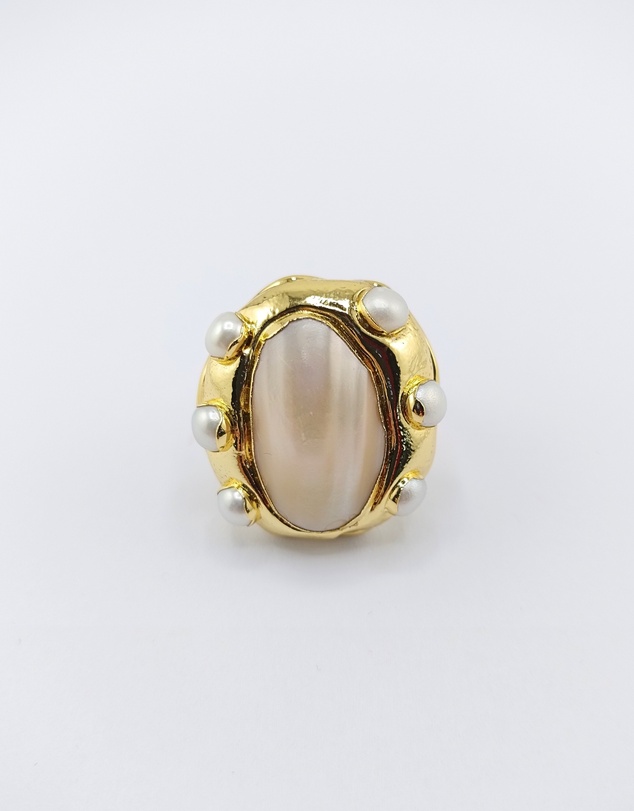 Miz Casa and Co - Amy Ring