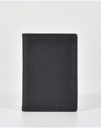 Cobb & Co - Lyon Leather RFID Passport Card Holder