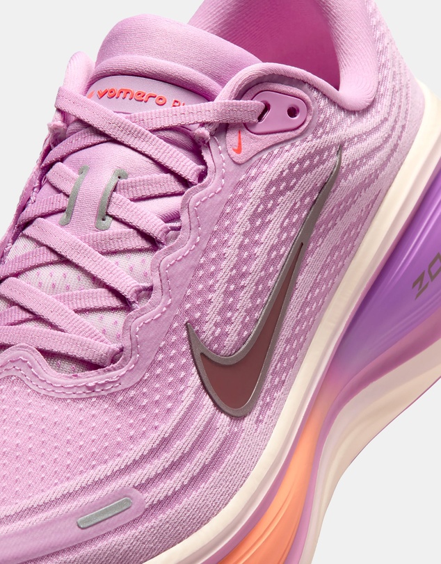 Nike - Vomero Plus - Women's