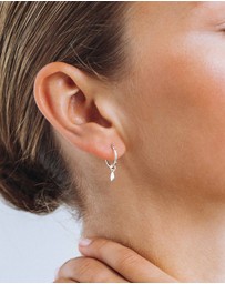 SAINT VALENTINE - Indi Mini Hoops - Silver - ICONIC EXCLUSIVE