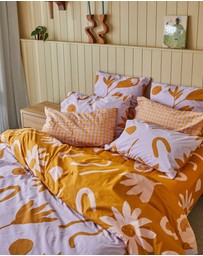 Mosey Me - Floral Dreams Quilt Cover