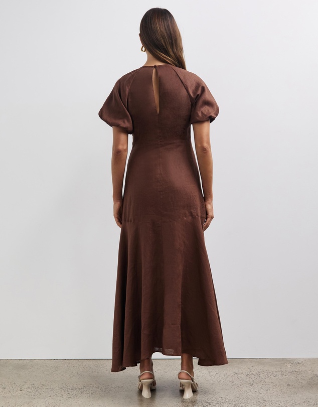 Minima Esenciales - Paityn Linen Maxi Dress