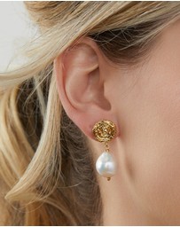 Carly Paiker - Spirallo Pearl Earrings