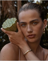 Amber Sceats - Wisteria Earrings