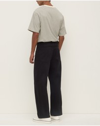 Assembly Label - Relaxed Jeans