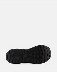 New Balance - DynaSoft Nitrel v6 (Wide Fit) - Men's