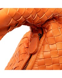 Pre-Loved by Azura Reborn - Pre-Loved Medium Nappa Intrecciato Fuzzy Veneta Hobo