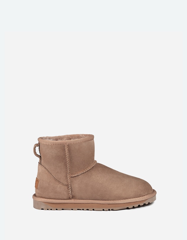 Ozwear Connection Uggs - Ugg Classic Mini Boots (Water Resistant)