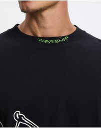 Worship - Cherub Box Fit Cropped Tee