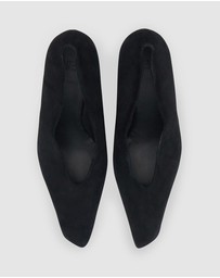 CAMILLA AND MARC - Wave Pumps