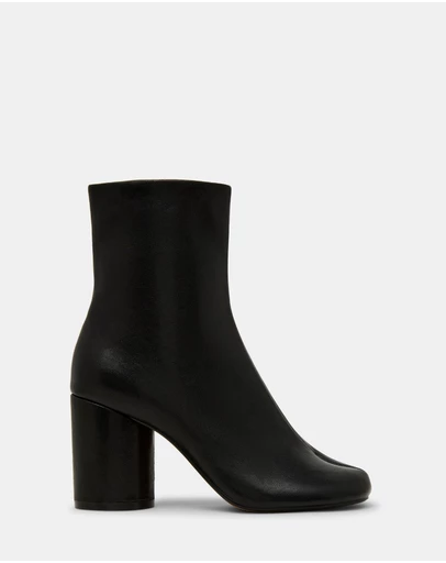Steve Madden - Caro Black Leather Boots