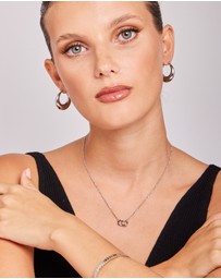 Zoe Olivia - Waterproof Interlocking Circles Necklace