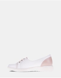 Mia Vita - Bridgette Slip-On Casual Sneaker - White/Blush