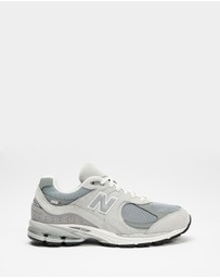 New Balance - M2002RXV1 - Men's