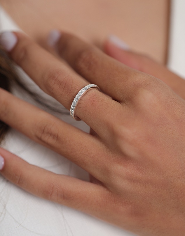 Elli Jewelry - Crystal Pavé Band Ring in 925 Silver