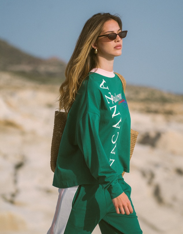 Araminta James - Vacanza LS Tee