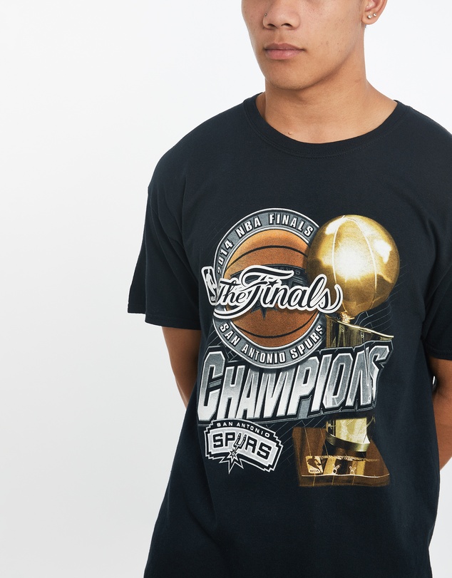 Vintage by The Real Deal - Pre Loved - Vintage NBA San Antonio Spurs Tee