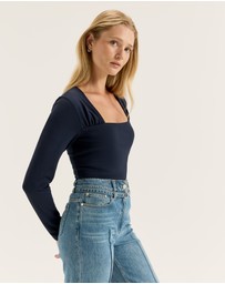 Review - Maloney Top