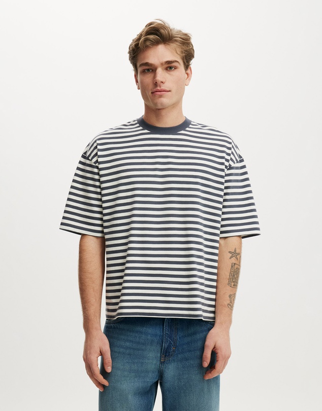 Cotton On - Cropped Fit T-Shirt