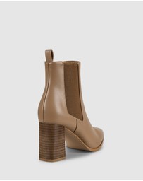 Verali - Magellan Chelsea Ankle Boots