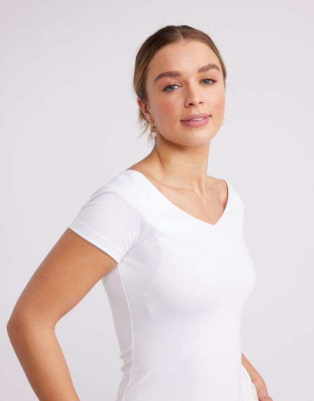 Review - Odelia Top