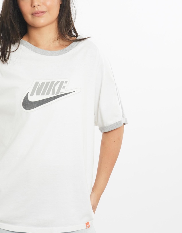 Vintage by The Real Deal - Pre Loved - Vintage Nike Tee