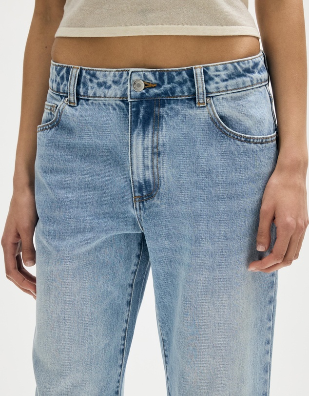 Minima Esenciales - Margot Mid Rise Slim Jeans