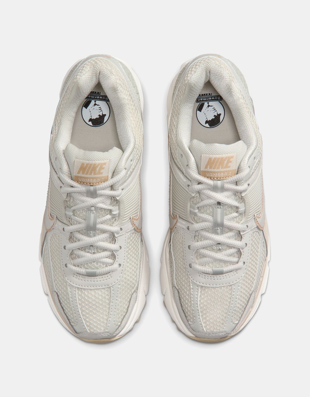 Nike - Zoom Vomero 5 - Women's