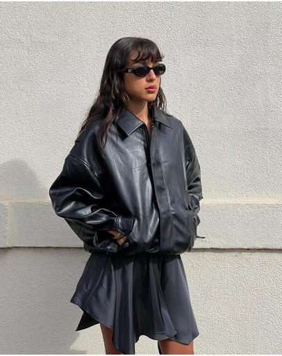 Lioness - Kenny Bomber