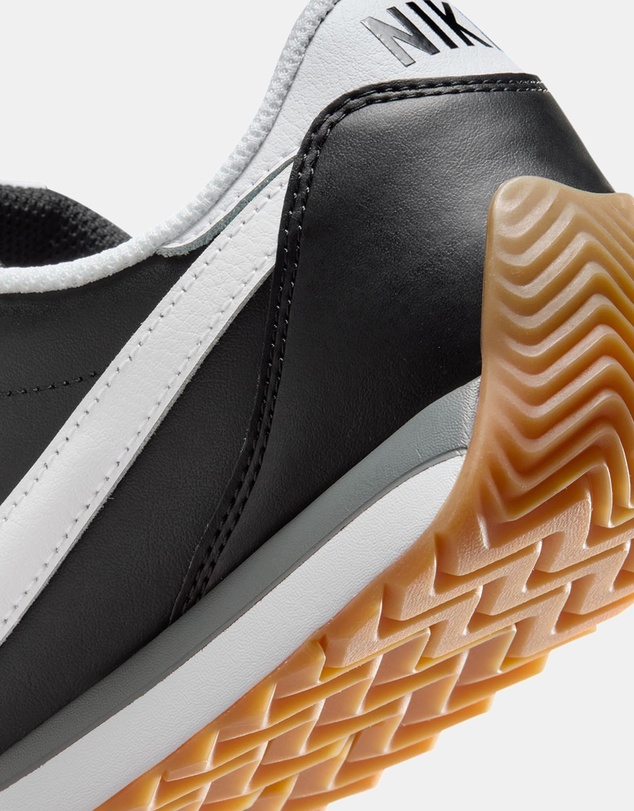 Nike - Pacific - Women's