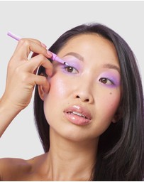 The Quick Flick - Two In One Adhesive Liner