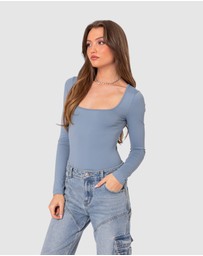 EDIKTED - Joanna Square Neck Bodysuit