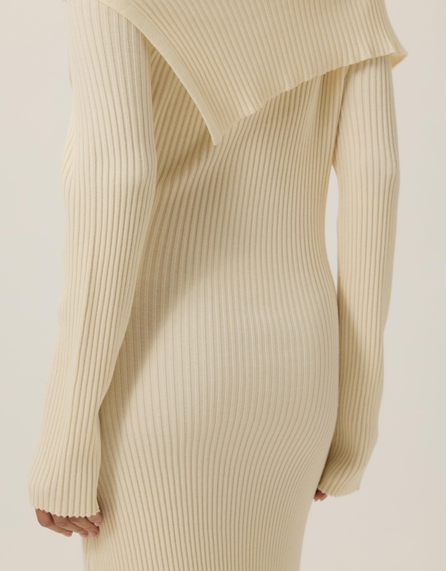 Tussah - Chloe Off Shoulder Knitted Midi Dress