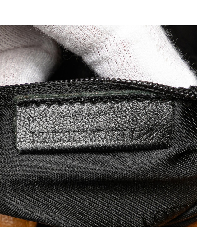 Pre-Loved by Azura Reborn - Pre-Loved loewe Elegant Leather Shoulder Bag for Everyday Use and Stylish Look