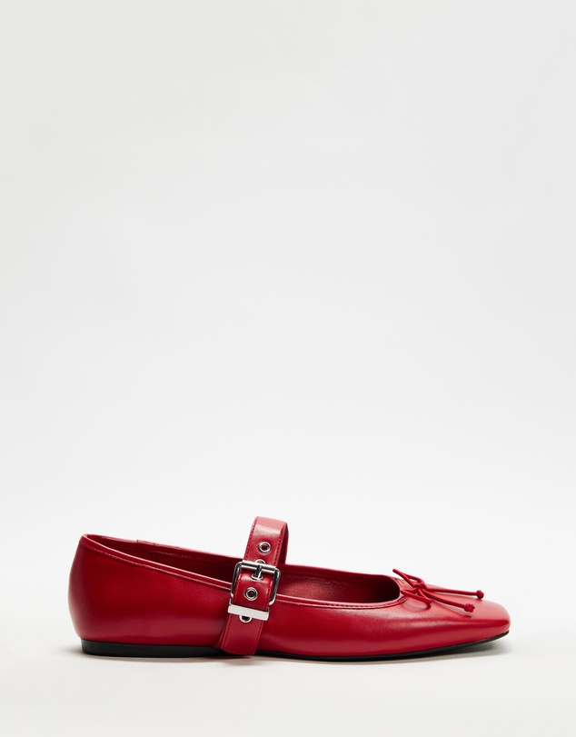 Dazie - Poppy Buckle Ballet Flats