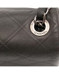 Pre-Loved by Azura Reborn - Pre-Loved Diamond Embossed Calfskin New Chic Flap