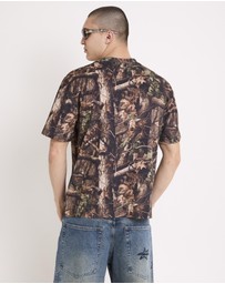 Insight - Serving Cropped Camo T-shirt