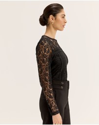 Review - Lacie Long Sleeve Top