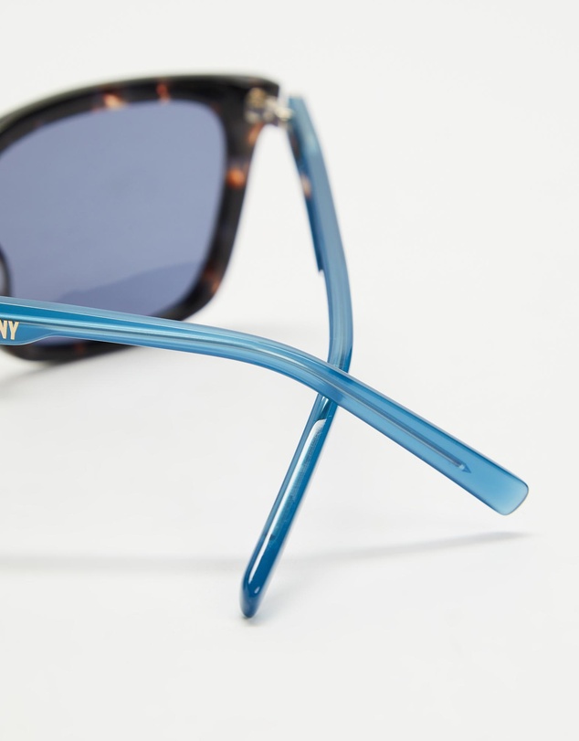 DKNY - DK546S Sunglasses