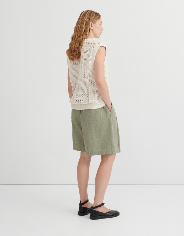 Kowtow - Verse Top
