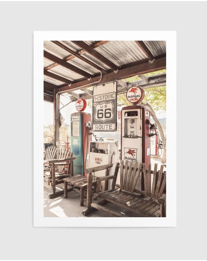 Olive et Oriel - Route 66 Gas Station by Henrike Schenk Art Print