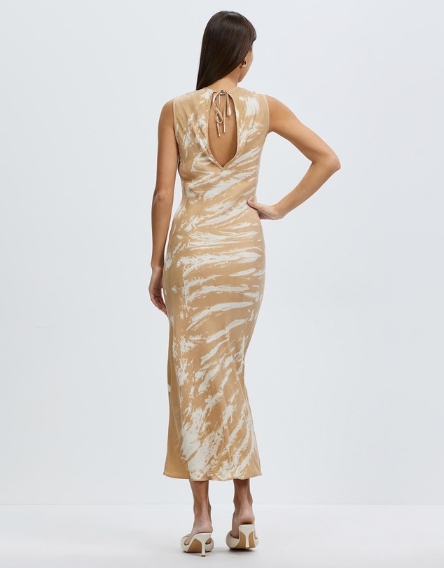 Third Form - Twist Through Bias Tank Maxi