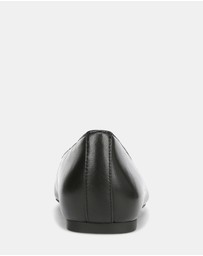 Vionic - Klara Ballet Flat - Black Leather
